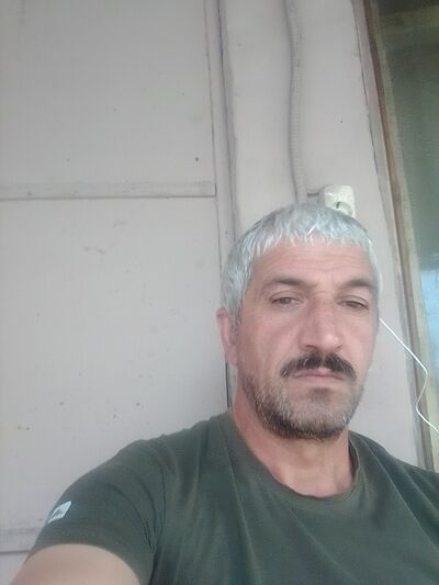  ,   Ali, 47 ,   ,   