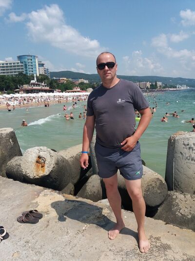  ,   Andrii, 44 ,   ,   , c 