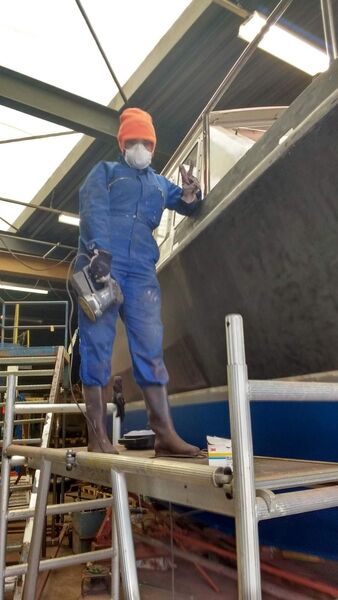  ,   Larisa, 32 ,   ,   , c 