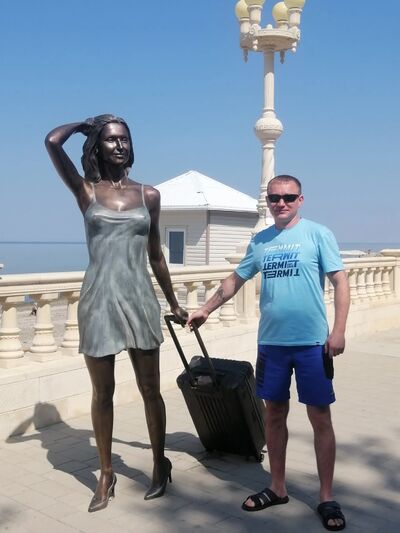 ,   Andrey, 40 ,   ,   