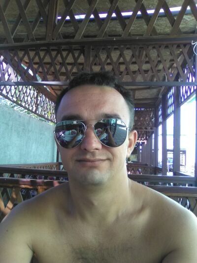  ,   Artem, 37 ,   