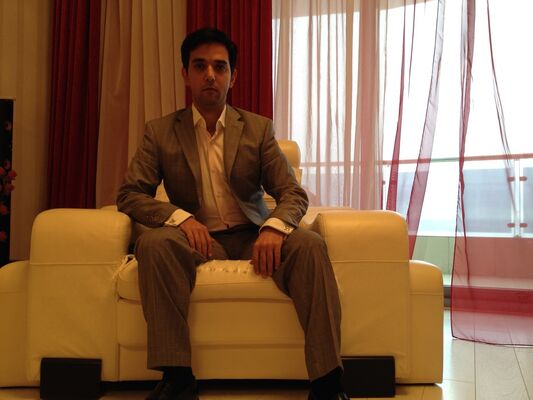  ,   Alex, 40 ,   