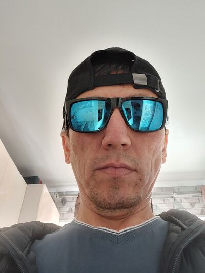  ,   Erkinjon, 47 ,   ,   