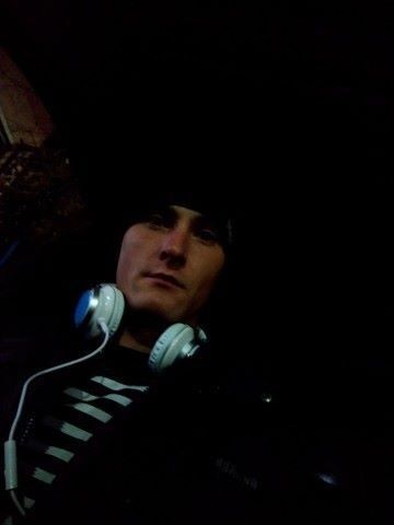  ,   Aleksandr, 33 ,   ,   , c 