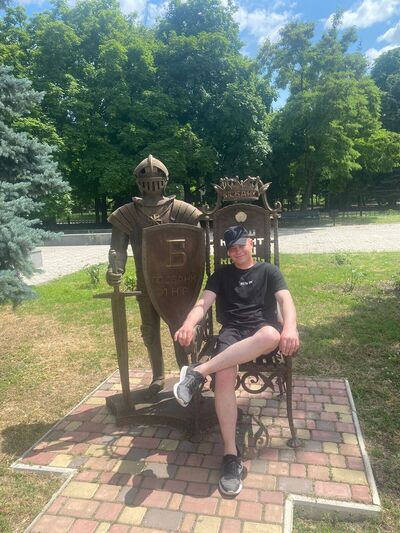  ,   Vlad, 28 ,   ,   