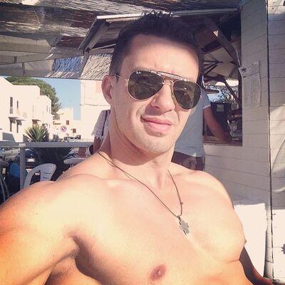  ,   Artur, 45 ,   ,   , c 