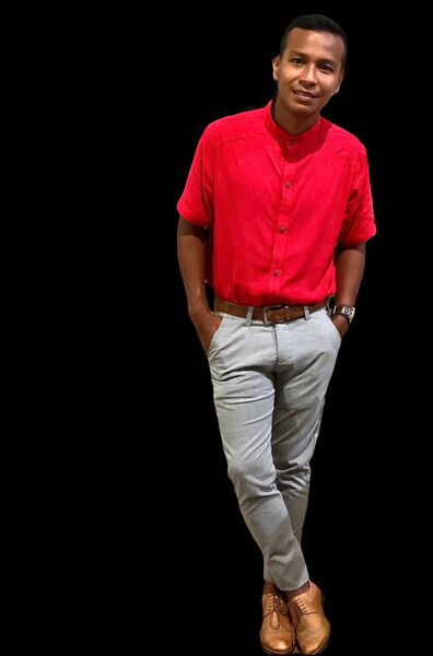  Guayaquil,   Alejandro, 27 ,   ,   