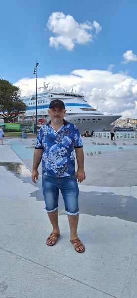  ,   Sam, 46 ,   ,   