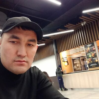  ,   Mansur, 39 ,   ,   