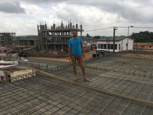  ,   Serhii, 42 ,   ,   , c 