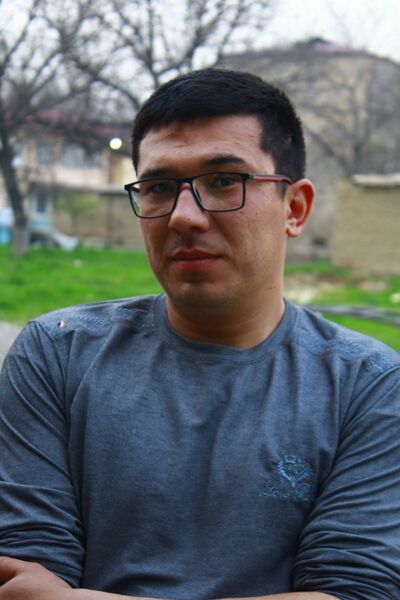   ,   Elbek, 31 ,   ,   