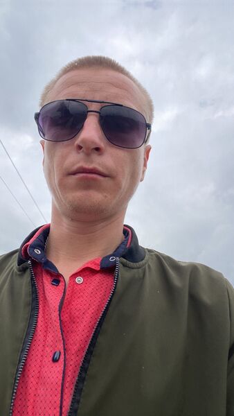  ,   Denis, 32 ,   ,   , 