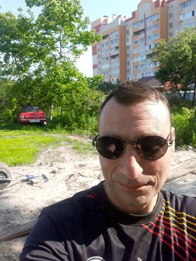  ,   Zhenya, 46 ,   ,   