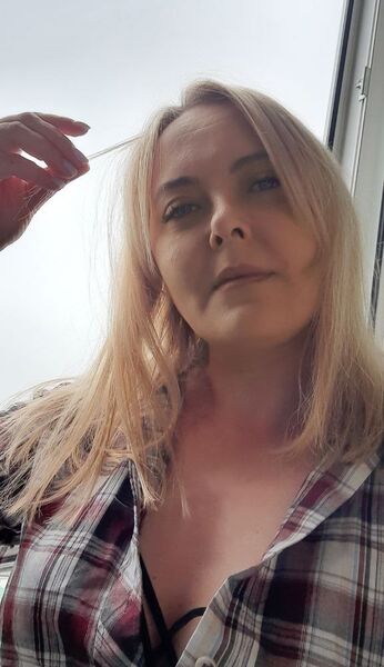  ,   Mari, 37 ,   ,   