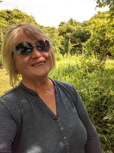  ,   Lora, 62 ,     , c 