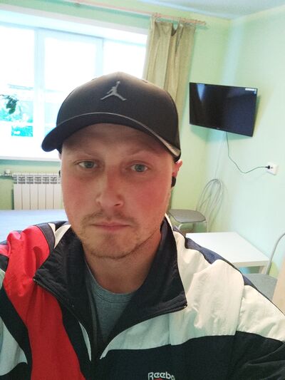  ,   Konstantin, 34 ,   ,   
