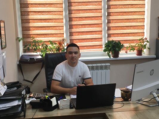  ,   Farrux, 31 ,   ,   , c , 