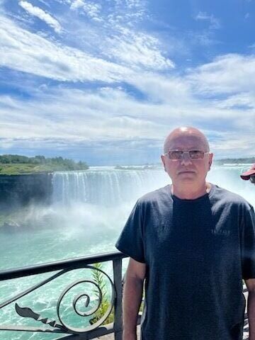  ,   Ihor, 57 ,   c 
