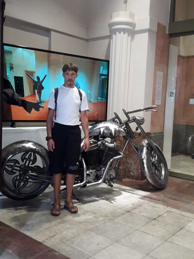  ,   Ahdrey, 48 ,   ,   