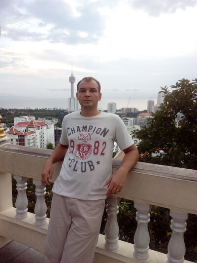  Ban Phattha Ya,   Yury, 42 ,  