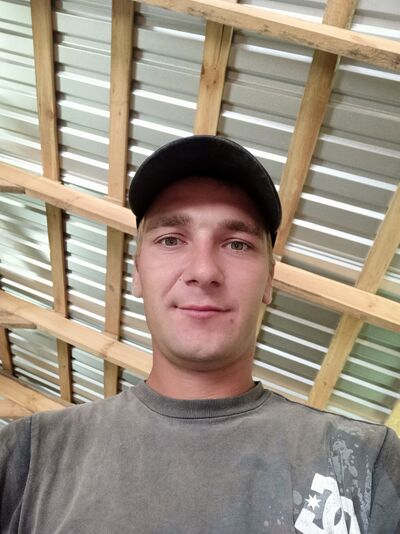  ,   Sasha, 32 ,   ,   