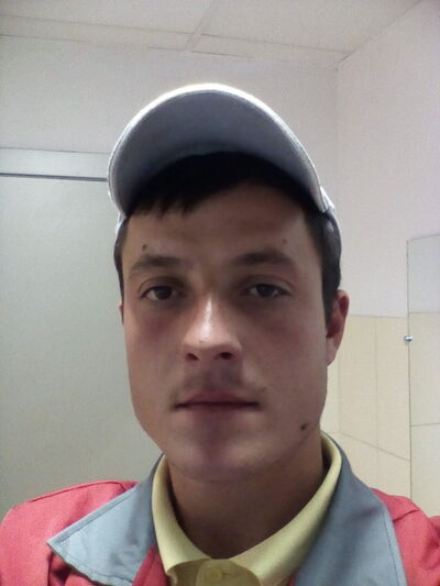  ,   Nicolai, 33 ,   