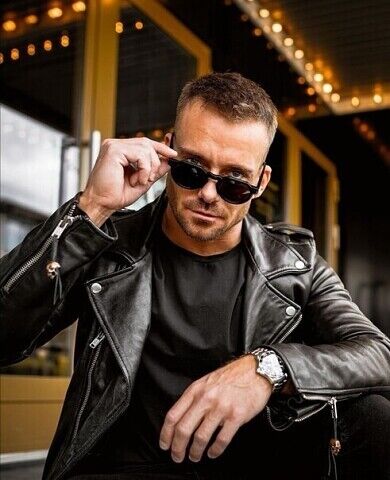  ,   Artur, 38 ,   ,   