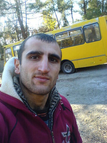  21368929  Kemal, 36 ,    