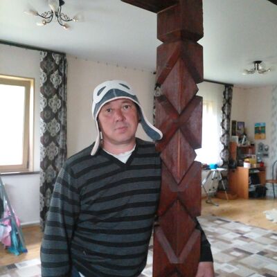  ,   Denis, 46 ,   ,   