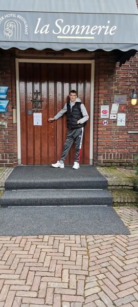  ,   Mikhail, 38 ,   ,   , c , 