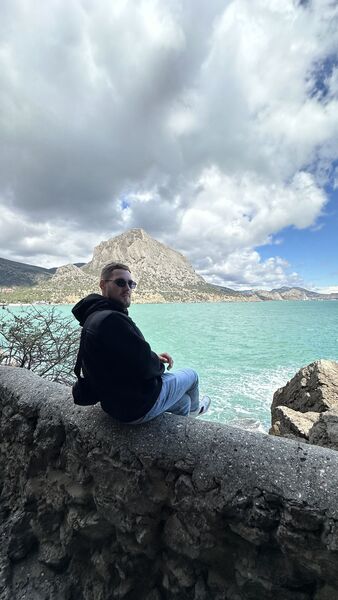  --,   , 26 ,   c 