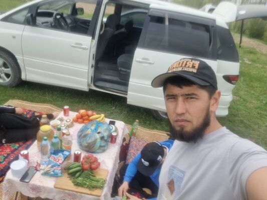  ,   Mustafo, 34 ,   ,   