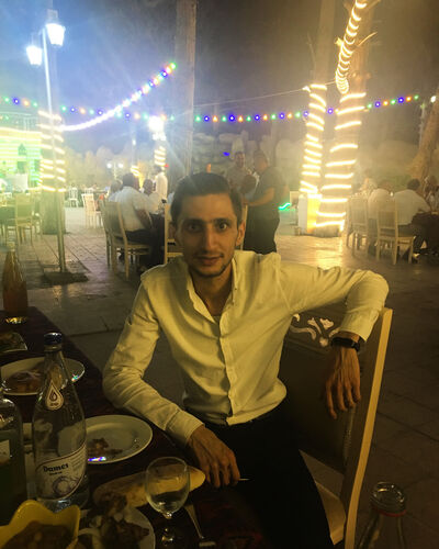  ,   Gusik, 33 ,   ,   