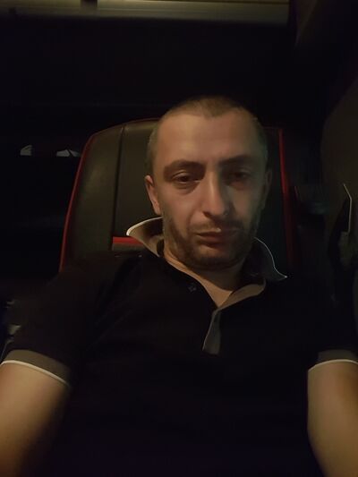  --,   Gio, 35 ,   ,   