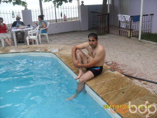  ,   Xalid, 42 ,  