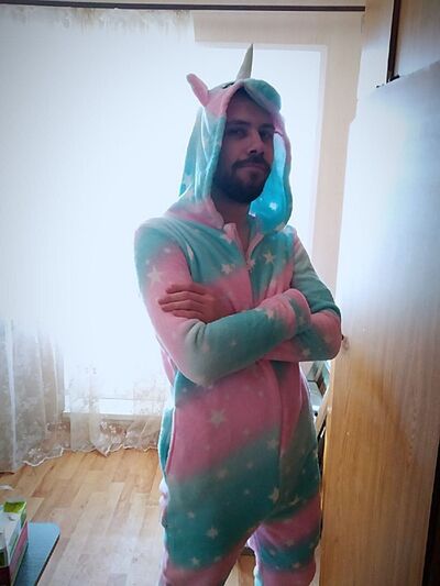  ,   TroyHard, 32 ,   ,   , c 