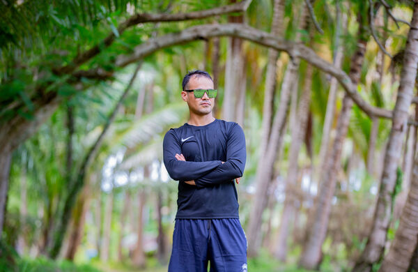  ,   Viktor, 33 ,     , c 