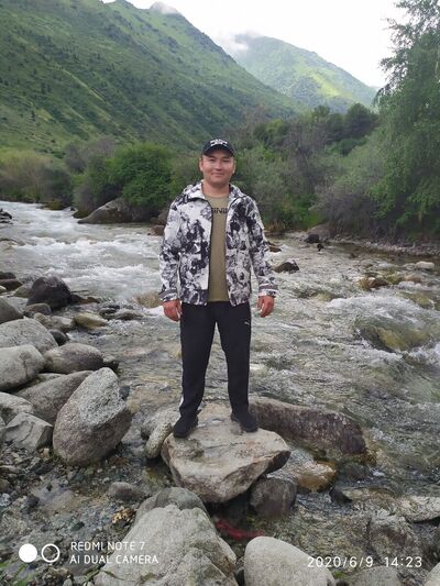 ,   Janybek, 33 ,   ,   , c 