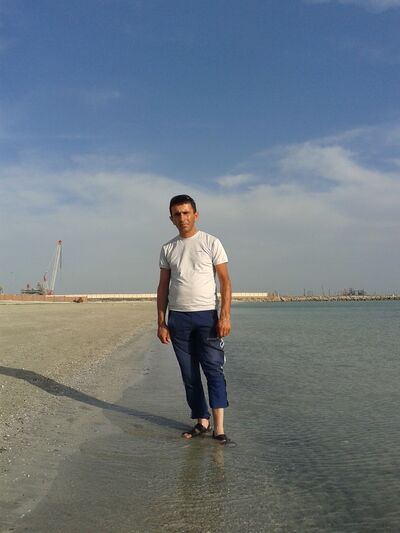  ,   Nikol, 45 ,   
