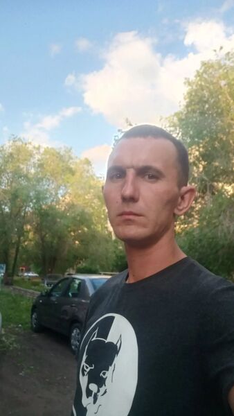  ,   Yury, 34 ,   ,   , c , 