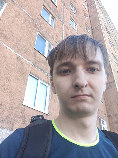  ,   Maxim, 27 ,   ,   , c 