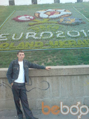  ,   Viktor, 38 ,   