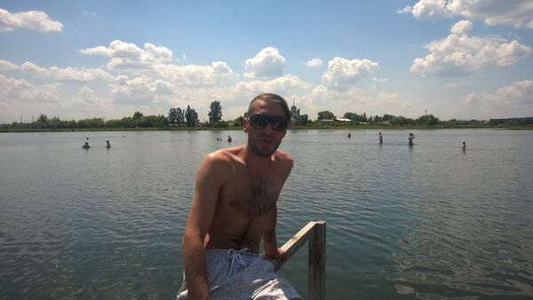 ,   Anton, 40 ,   ,   , c 