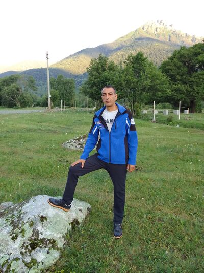  ,   Maks, 44 ,  