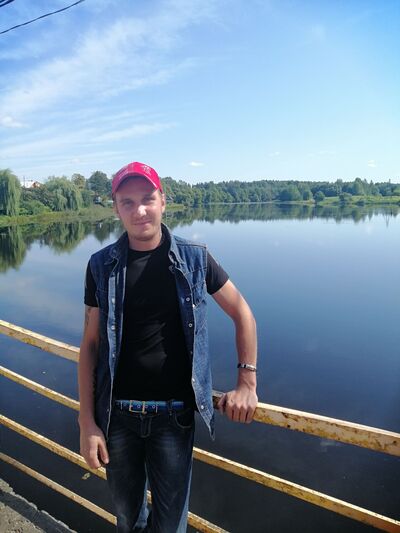  ,   Uldis, 32 ,   ,   , c 