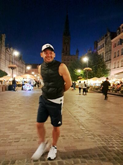  ,   Sergej, 32 ,   ,   , c , 