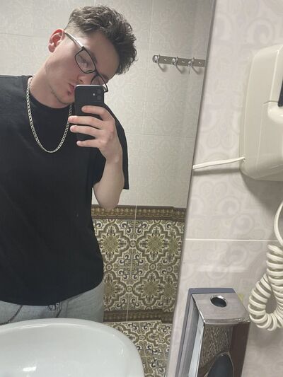  ,   David, 23 ,   ,   