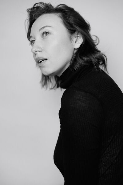  ,   Olga, 42 ,   c 