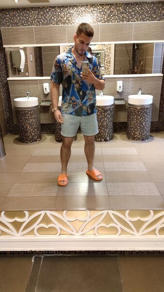  ,   Denis, 26 ,  