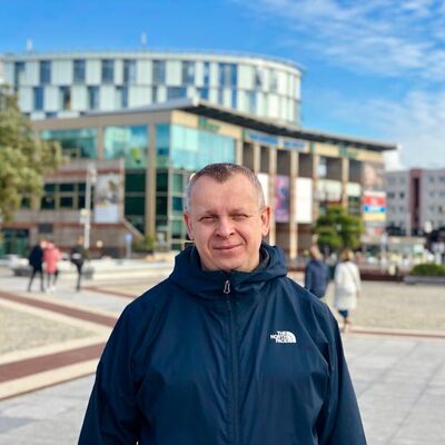  ,   Simon, 63 ,   ,   